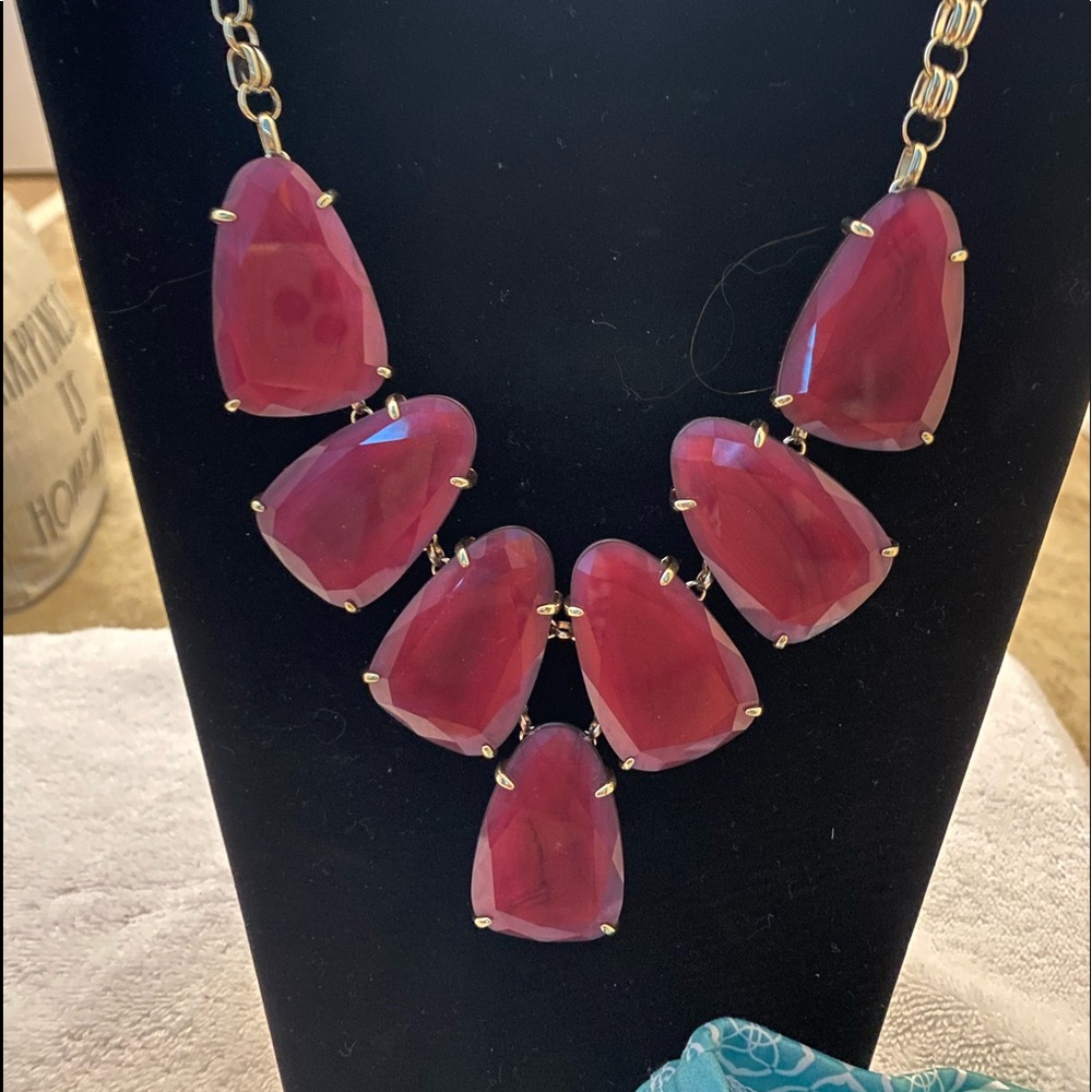 Rare burgundy Kendra Scott necklace